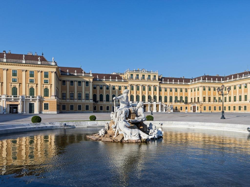 8 Vienna Schoenberg Palace